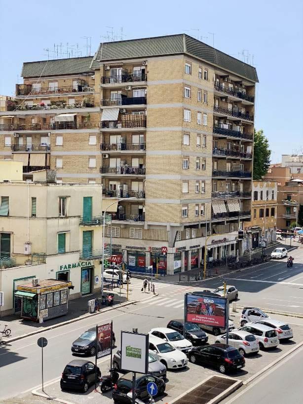 The Italian House In Rome A Pochi Passi Dalla Metro A Eksteriør bilde